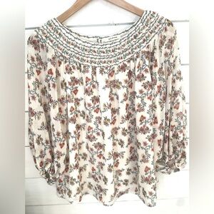 Max Studio Cream Floral peasant top women’s xsmall